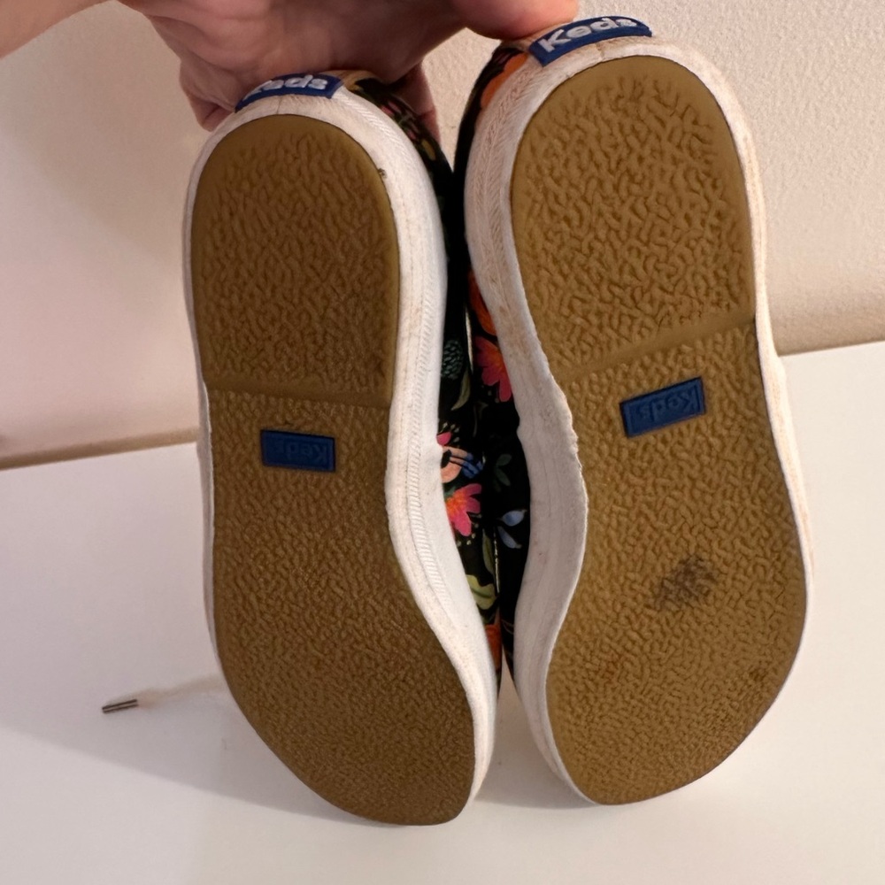 Last Chance: Keds x Rifle Paper Plimsolls Sneakers with Vibrant Floral Design - Picture 6 of 7